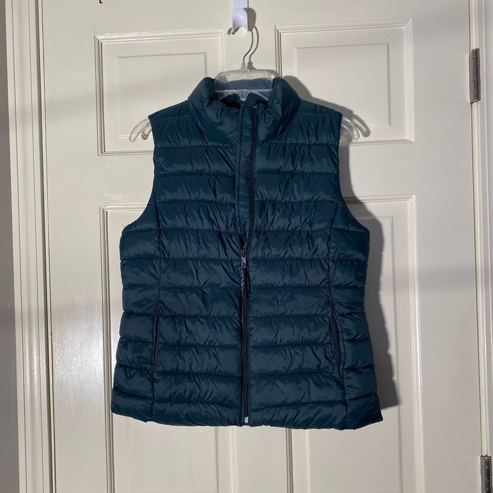 Gap Puffer Vest